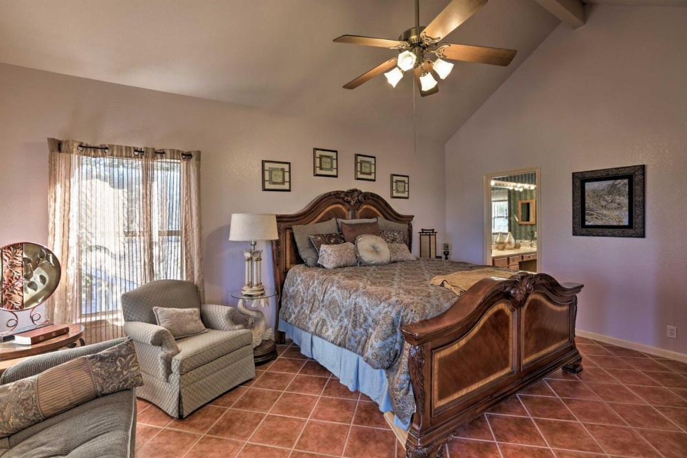 Secluded Home with Canyon Lake View Near Boat Launch!